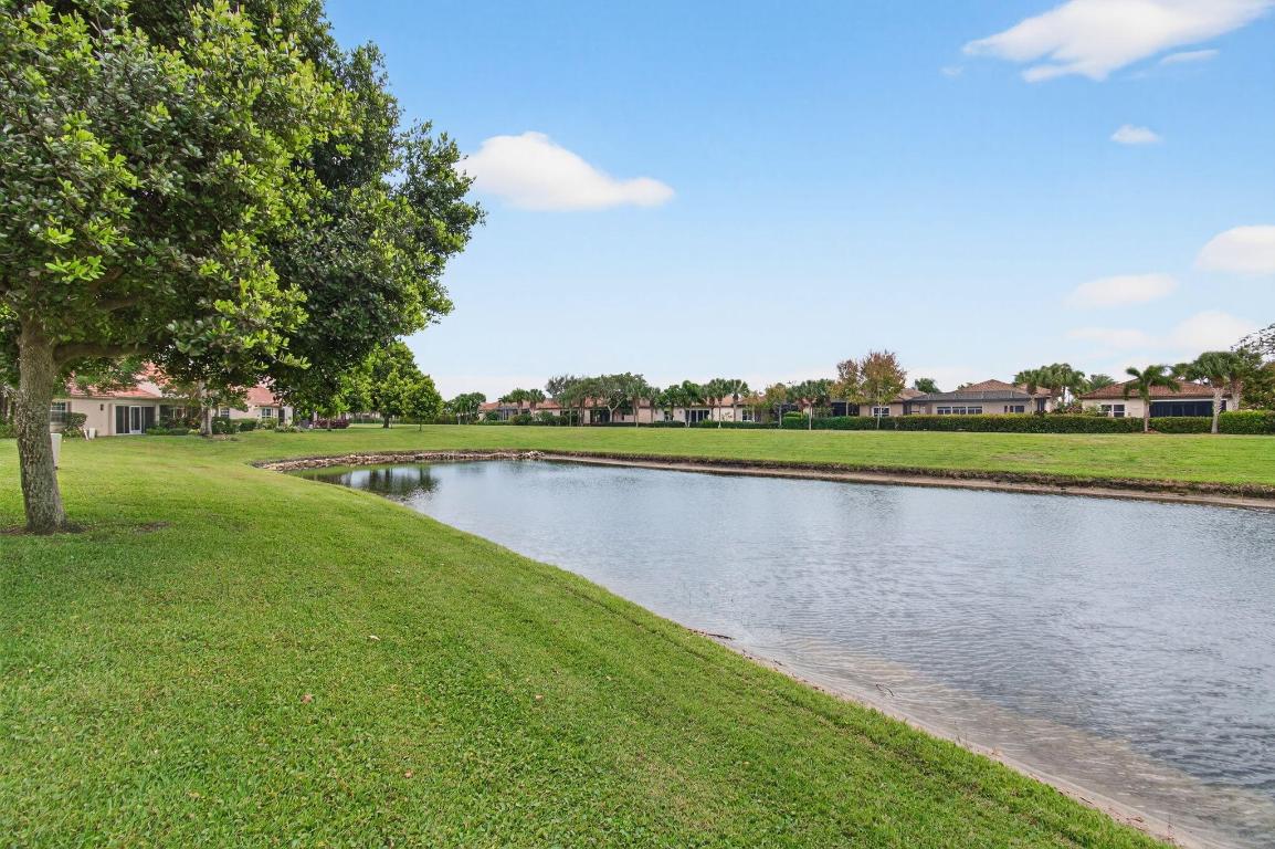 EMERALD POINTE 2 - Residential