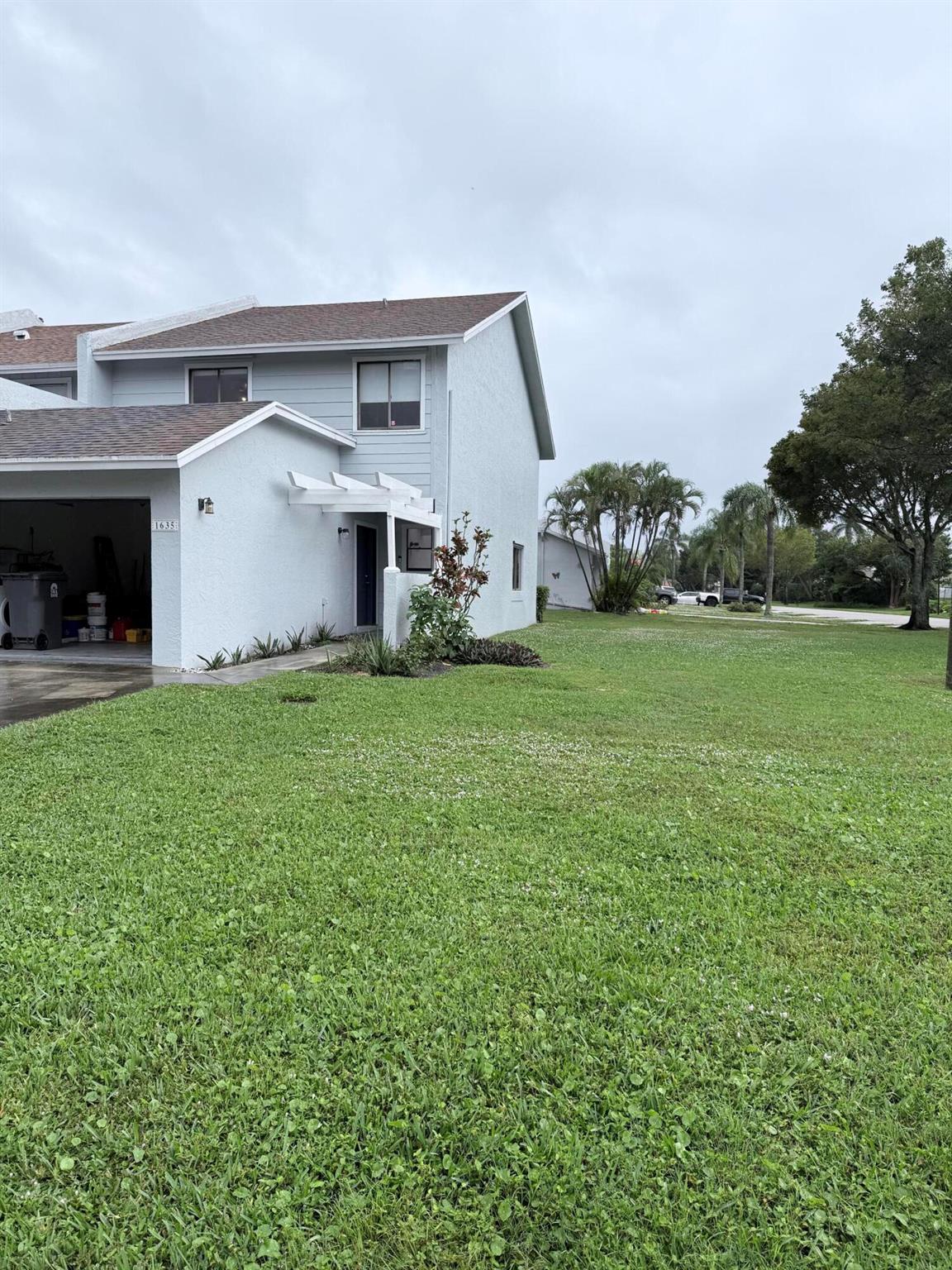 WOODBRIDGE LAKES - Residential Lease