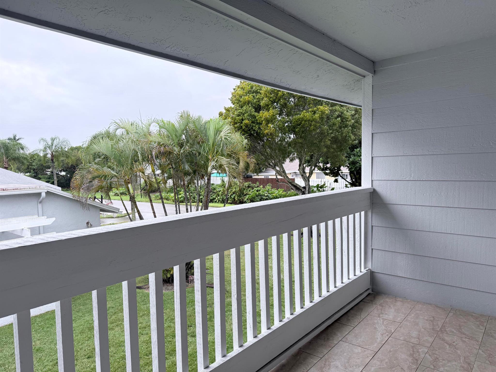 WOODBRIDGE LAKES - Residential Lease