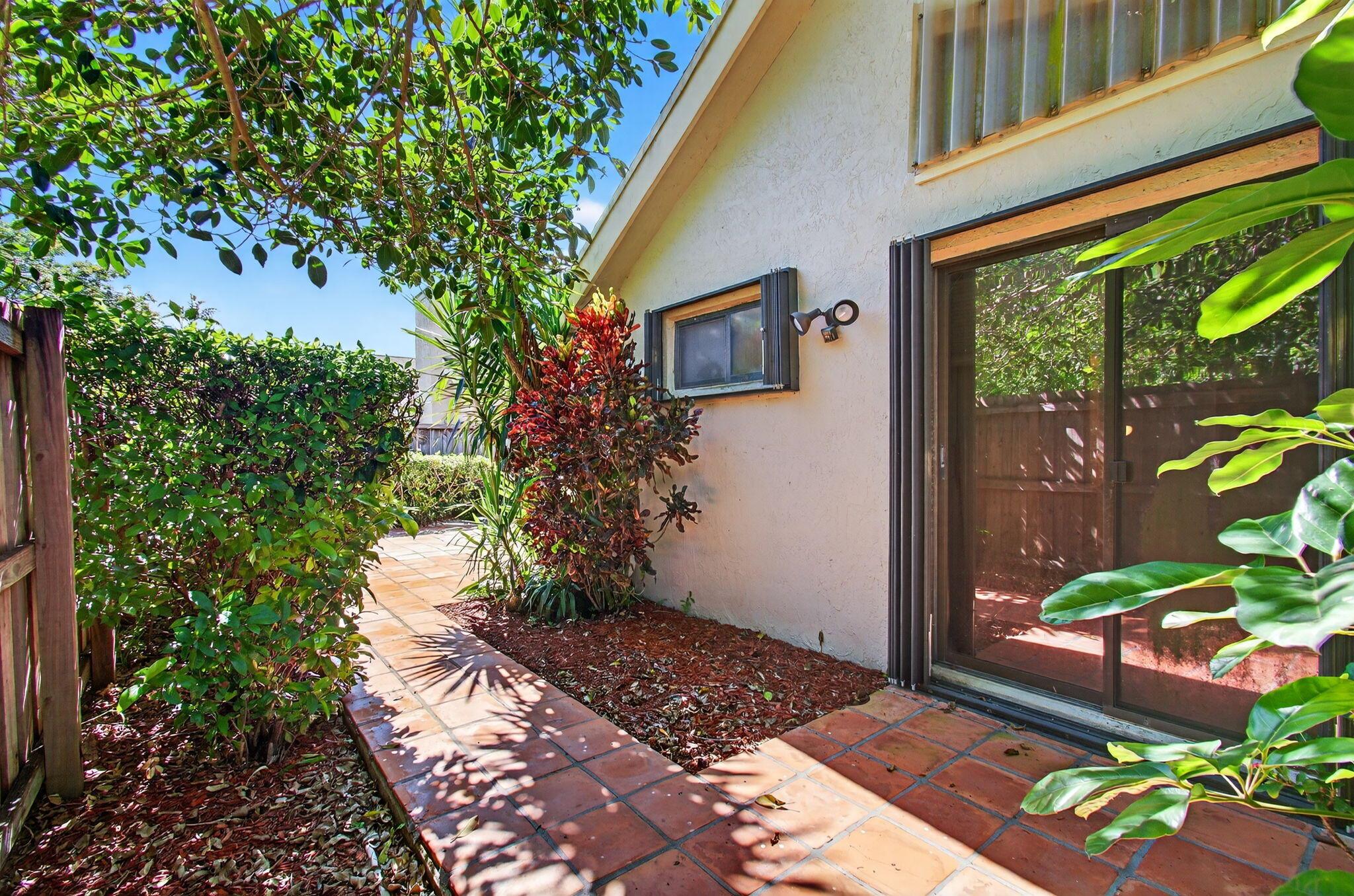 SIERRA DEL MAR - Residential Lease