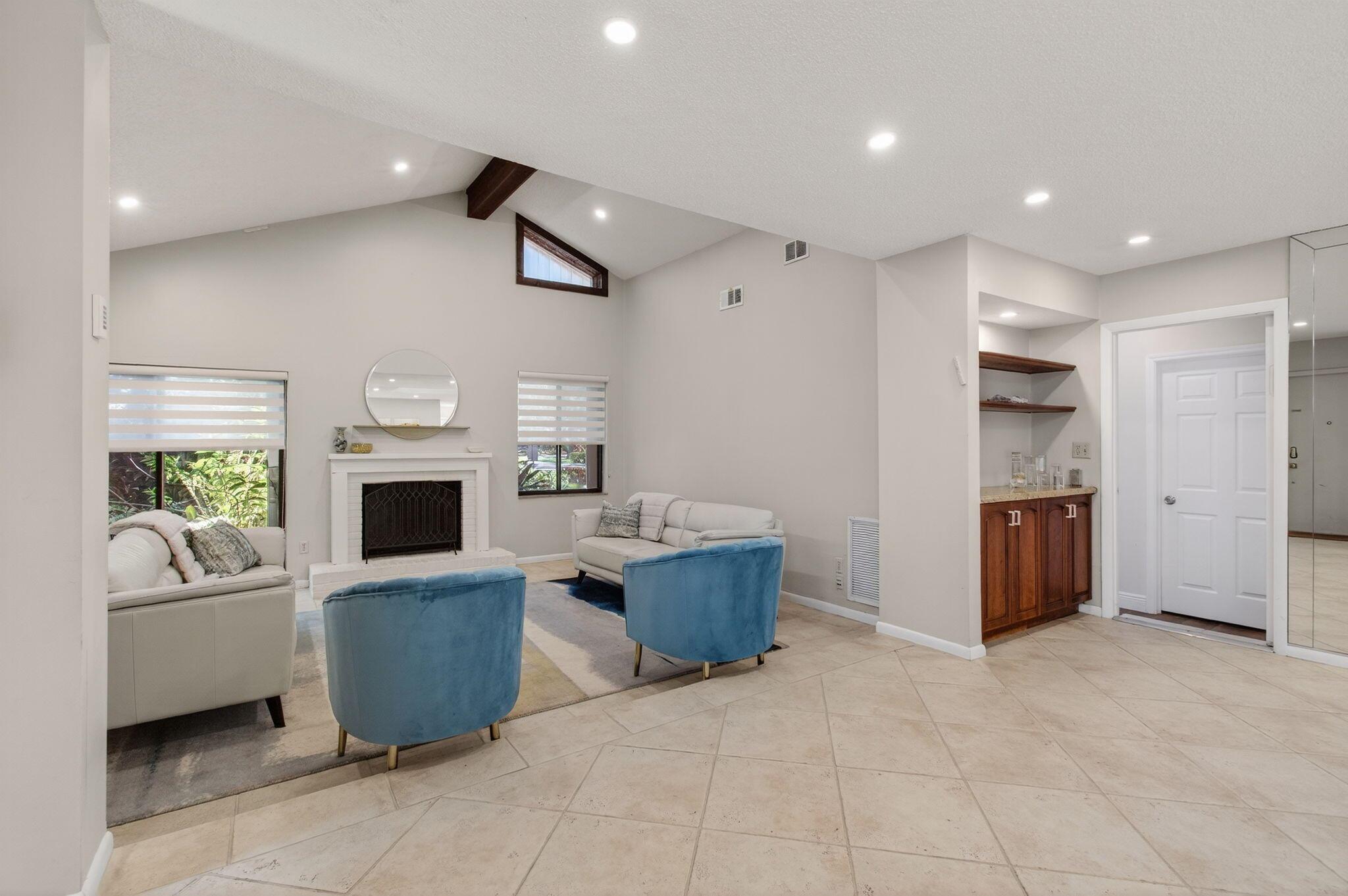 SIERRA DEL MAR - Residential Lease