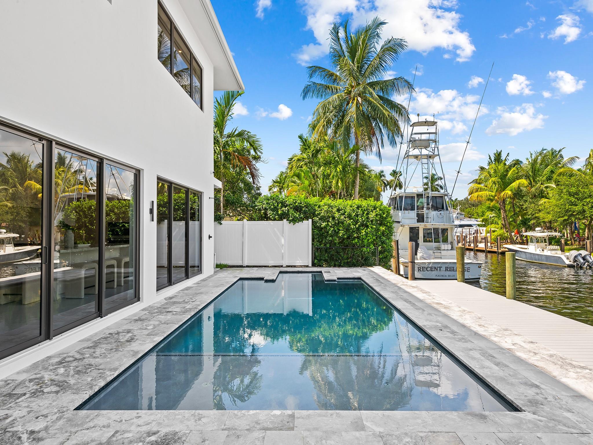 1317 Tangelo Isle