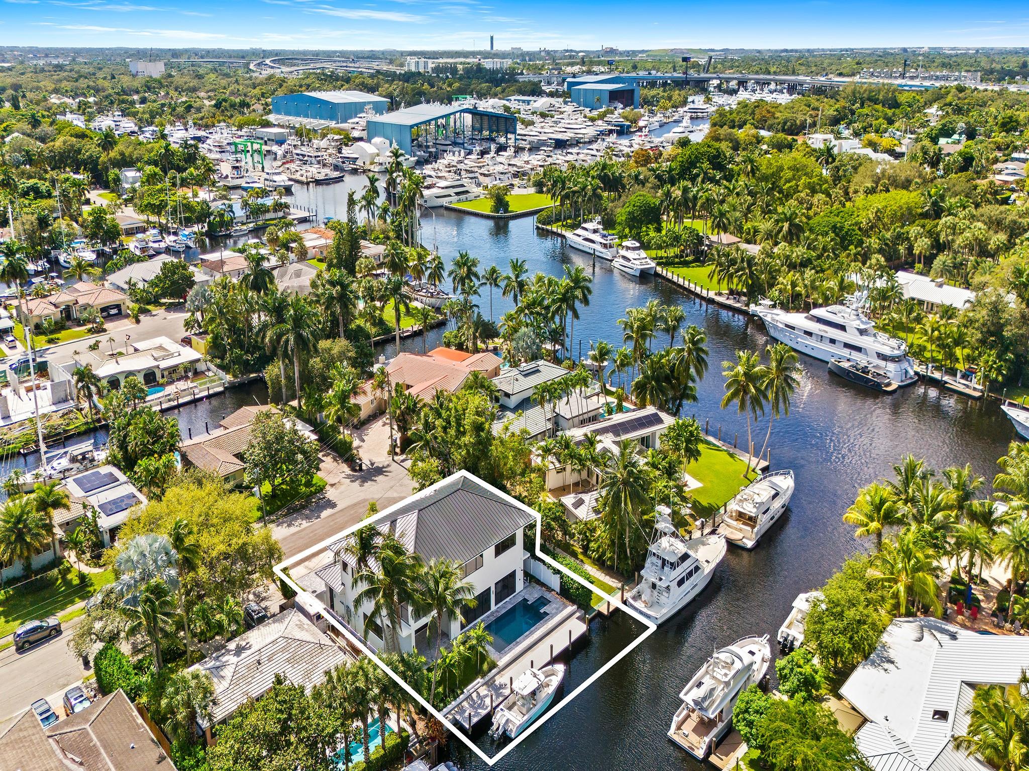 1317 Tangelo Isle