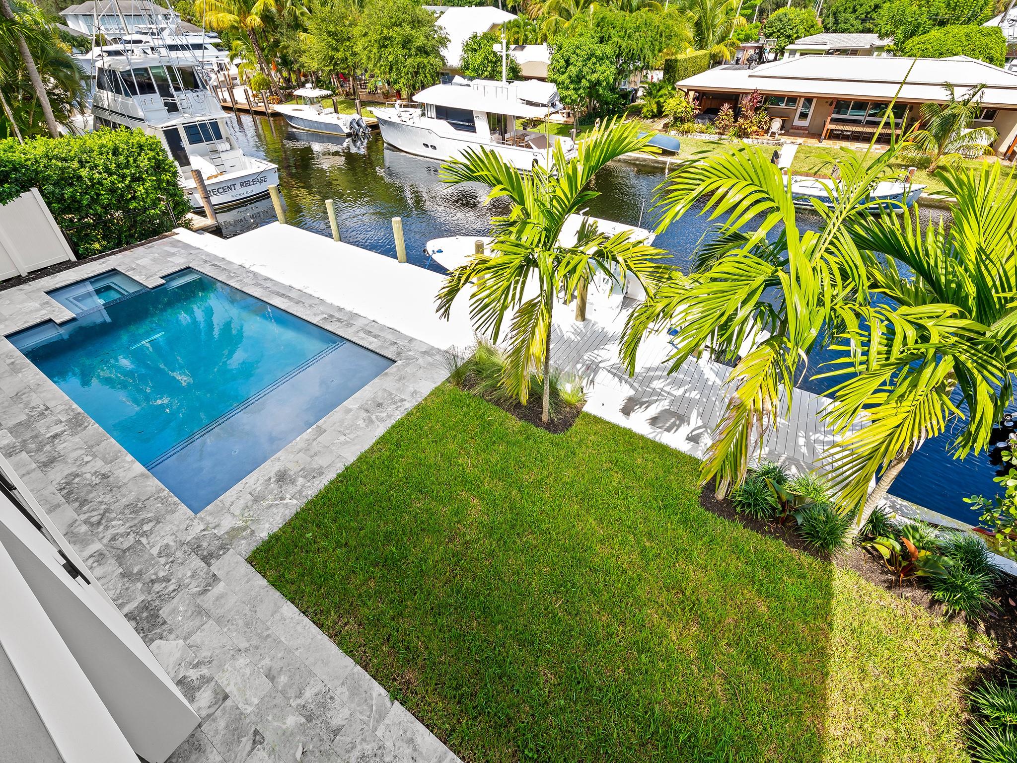 SOUTH NEW RIVER ISLES SEC - Residential