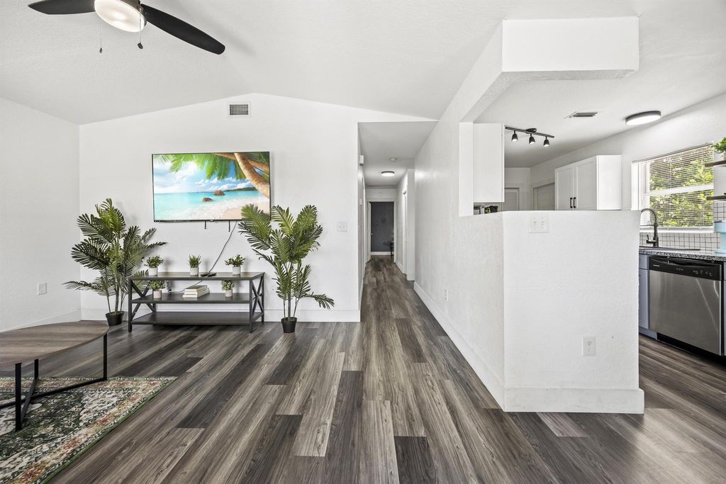 Photo of 126 NW 6th Avenue, Delray Beach, FL 33444 (MLS # R11099539)