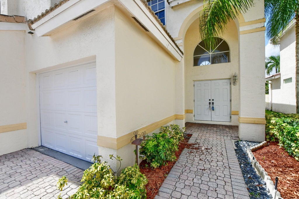 Photo of 11073 Harbour Springs Circle, Boca Raton, FL 33428 (MLS # B26044659)
