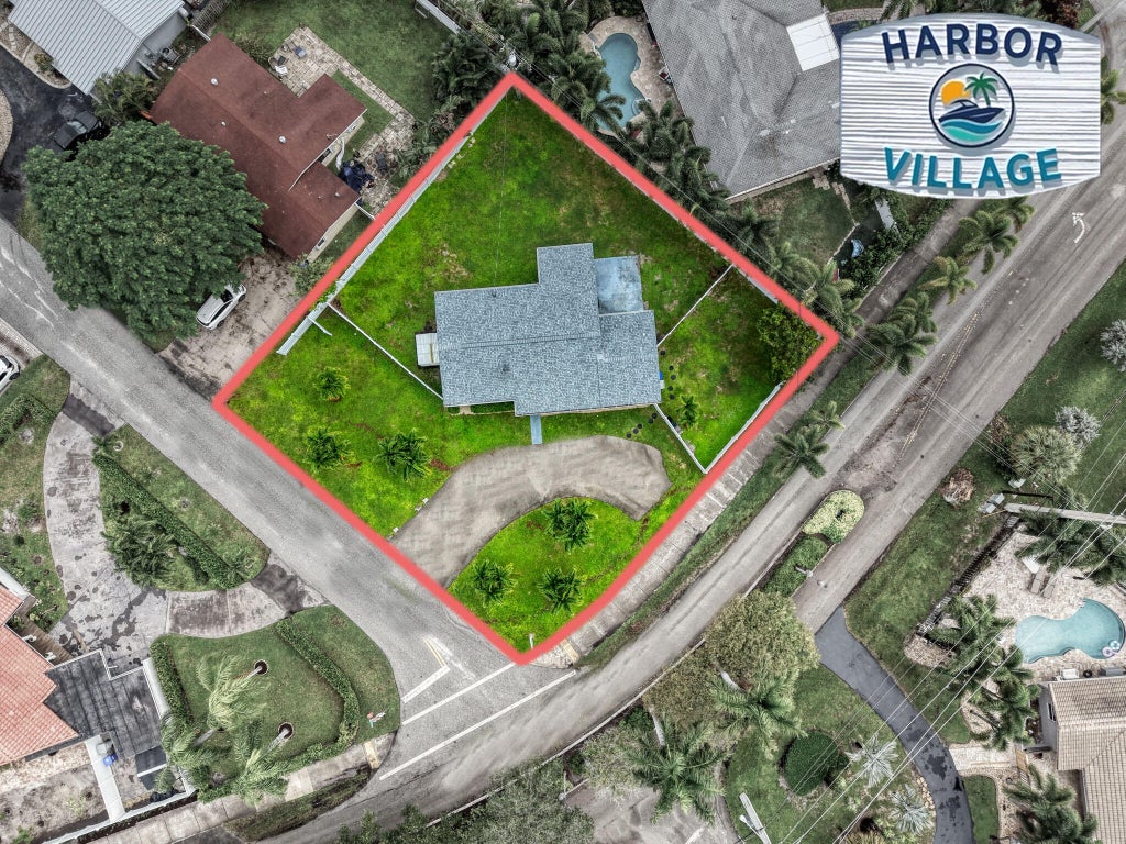 Photo of 2600 NE 8TH Court, Pompano Beach, FL 33062 (MLS # B26092300)