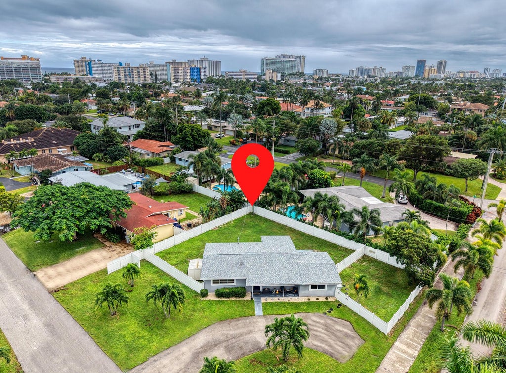Photo of 2600 NE 8TH Court, Pompano Beach, FL 33062 (MLS # B26092300)
