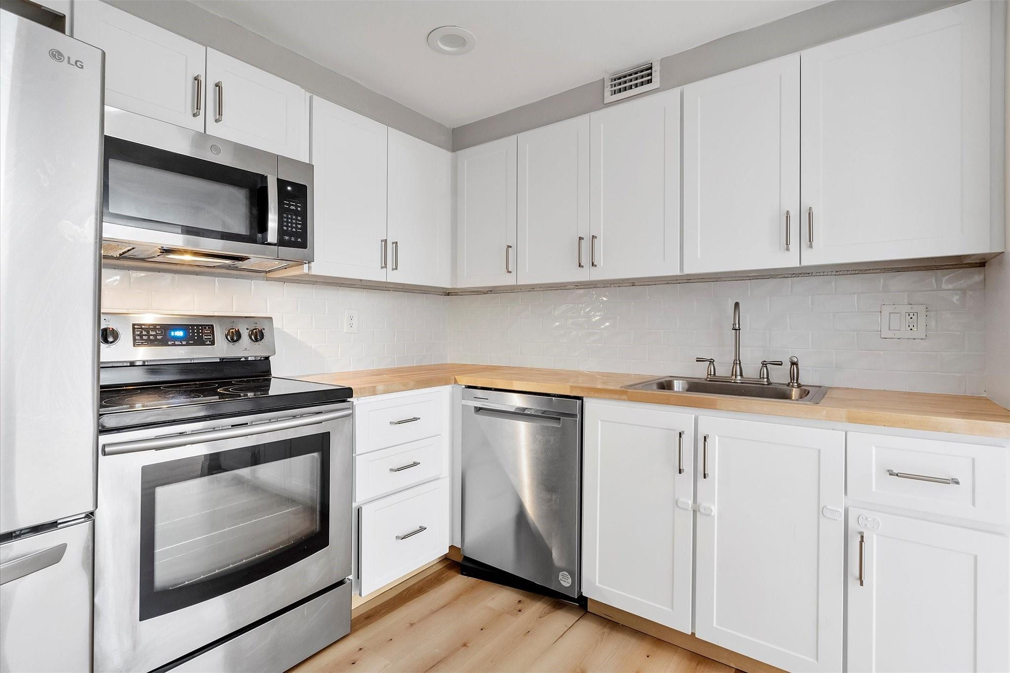 PLANTATION PLACE CONDO - Residential