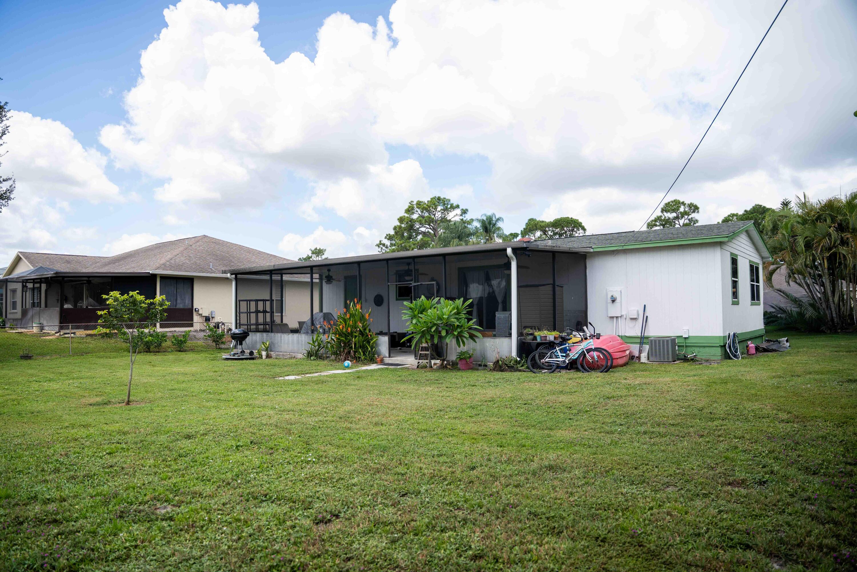 PORT ST LUCIE SECTION 13 - Residential