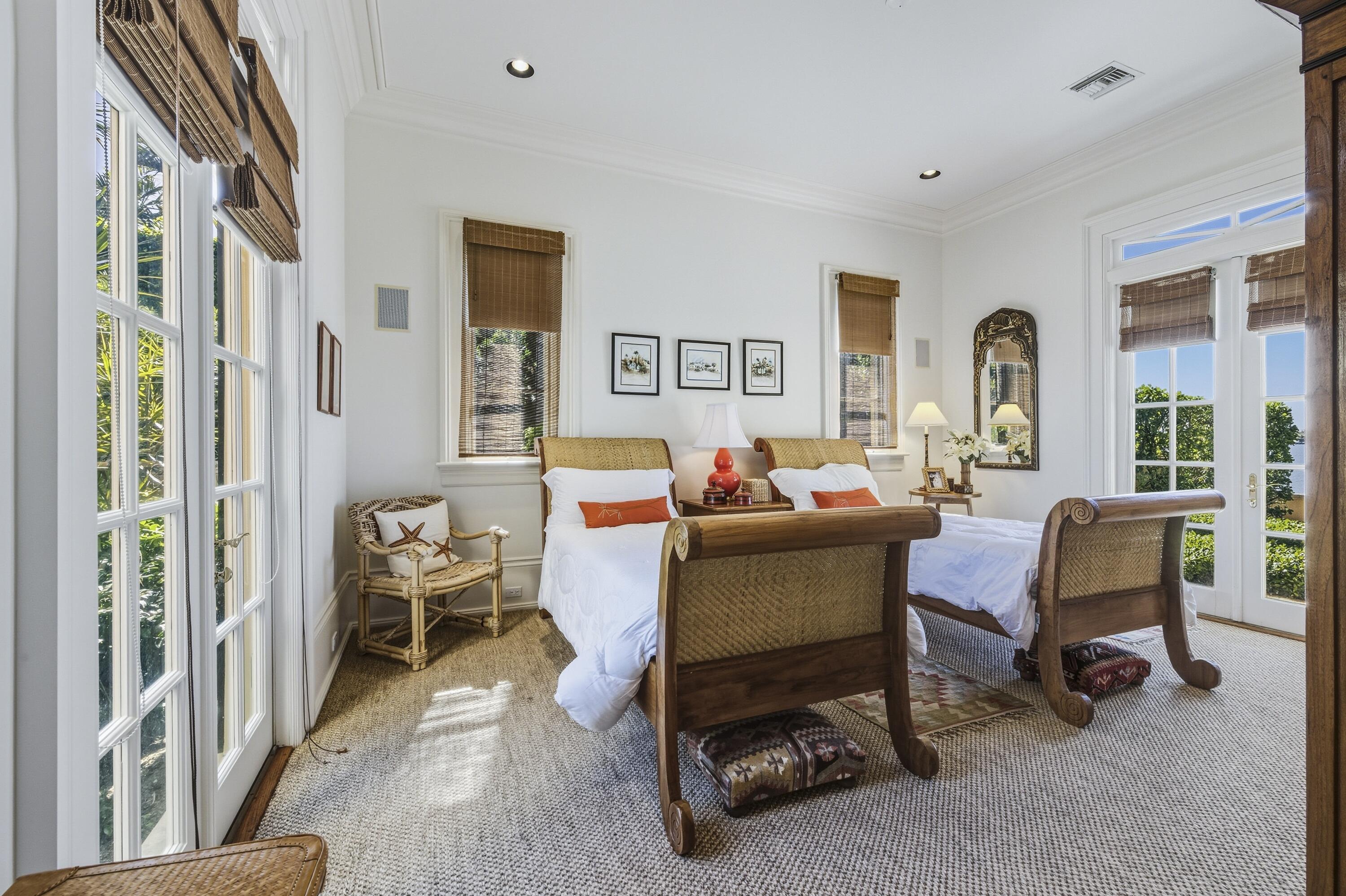 OCEAN VIEW - Residential