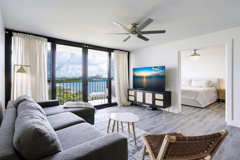 5600 N Flagler Drive 1207 West Palm Beach FL 33407