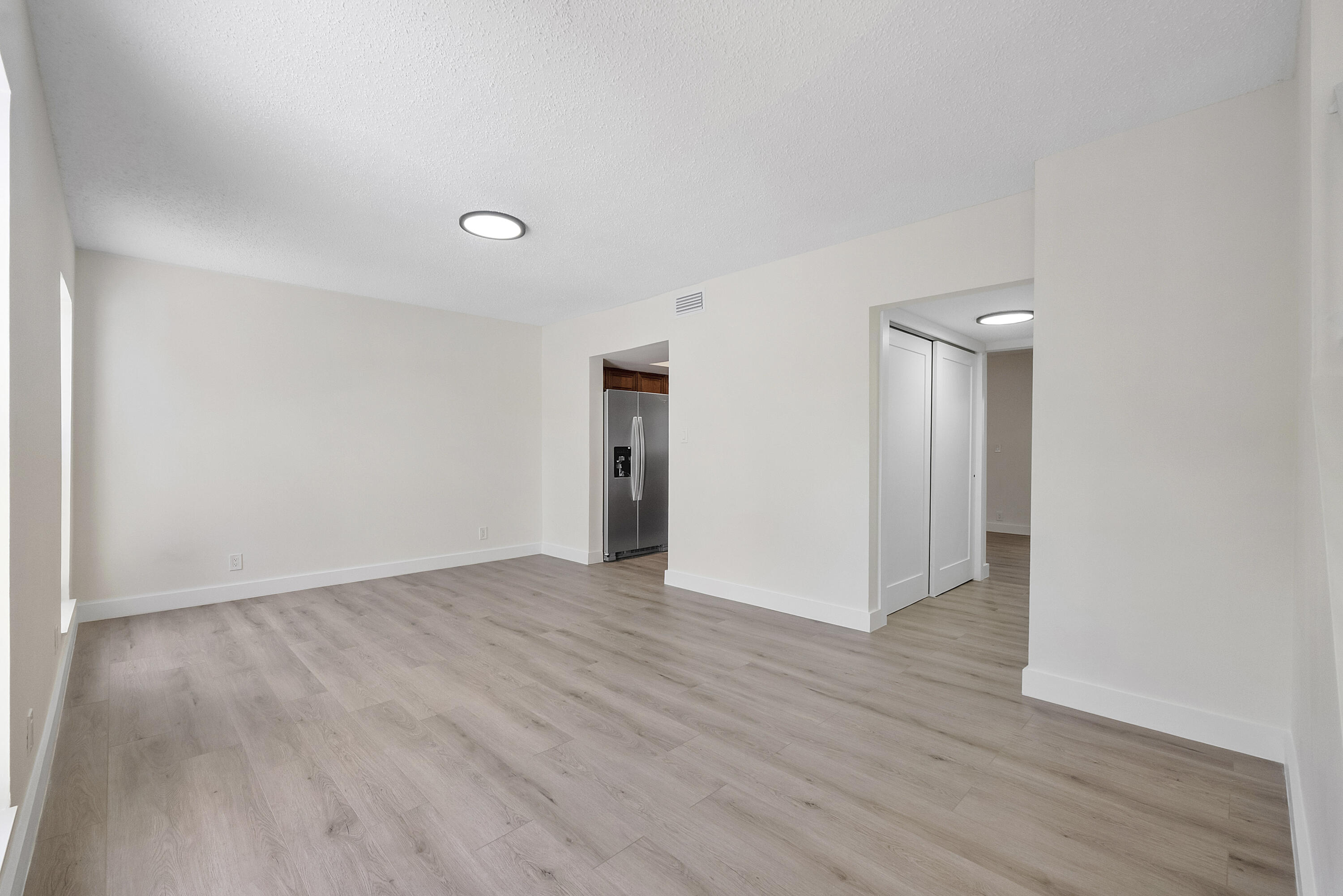 6561 Boulevard Of Champions