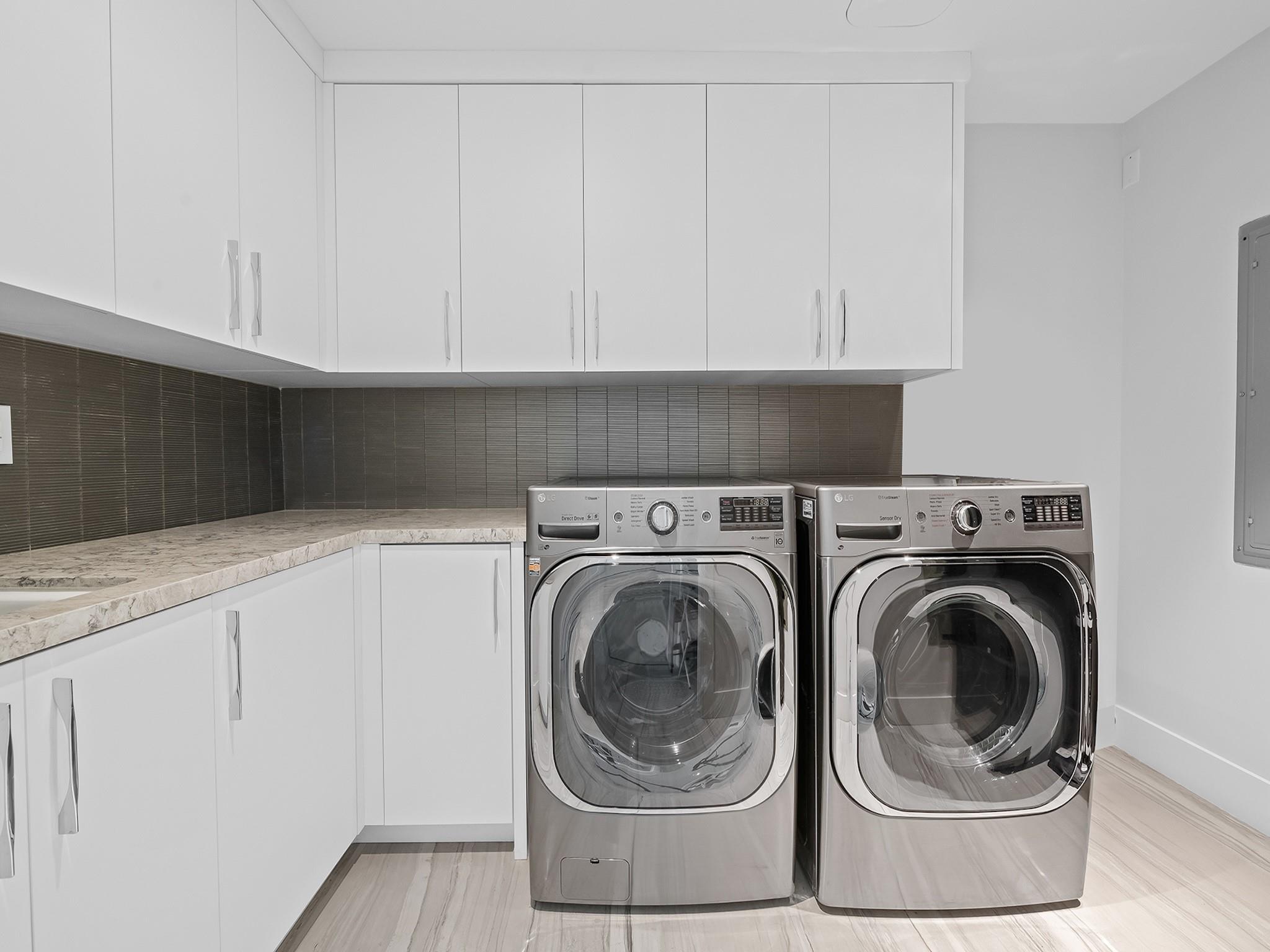 Las Olas Beach Club - Residential