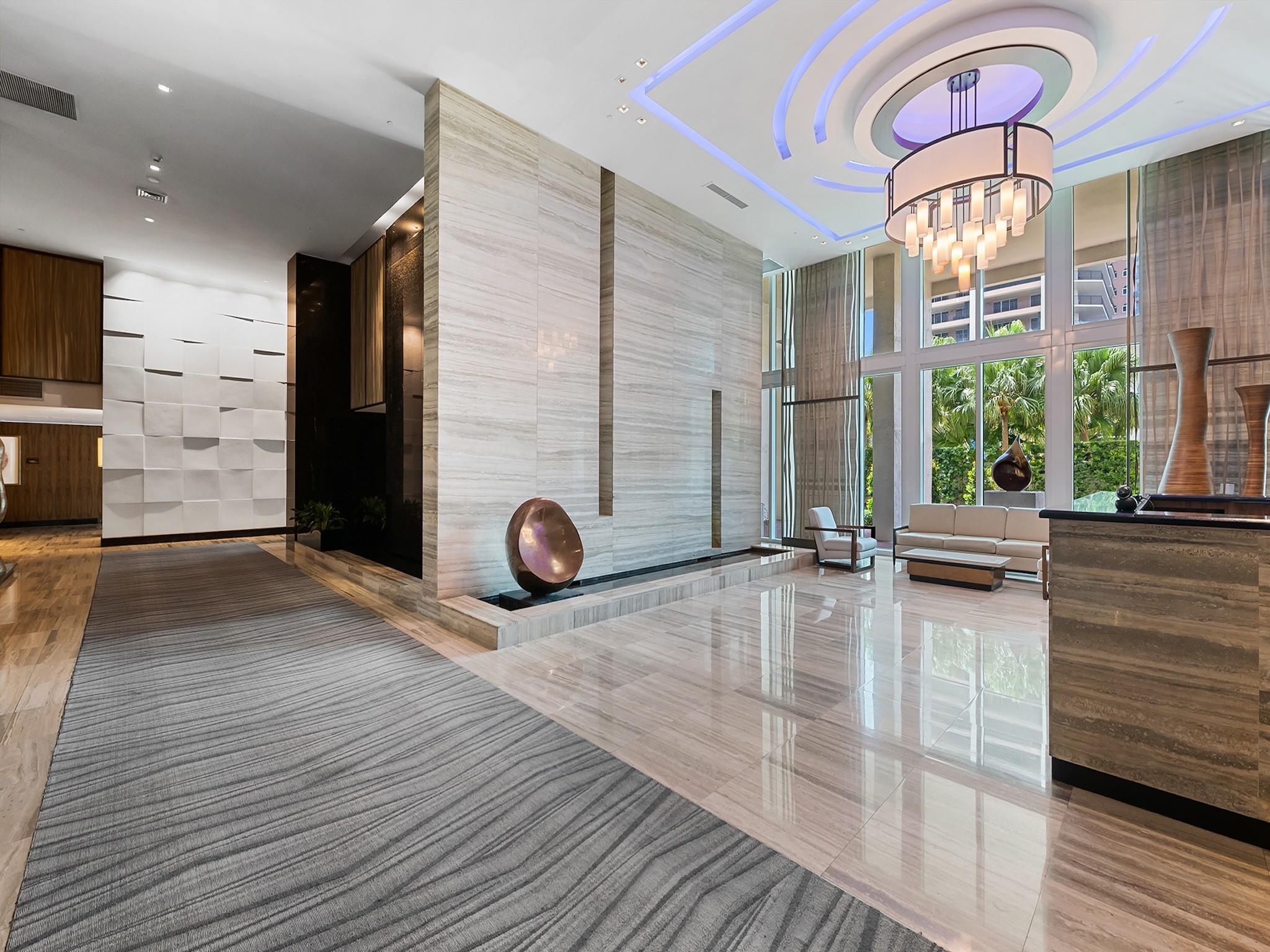 Las Olas Beach Club - Residential