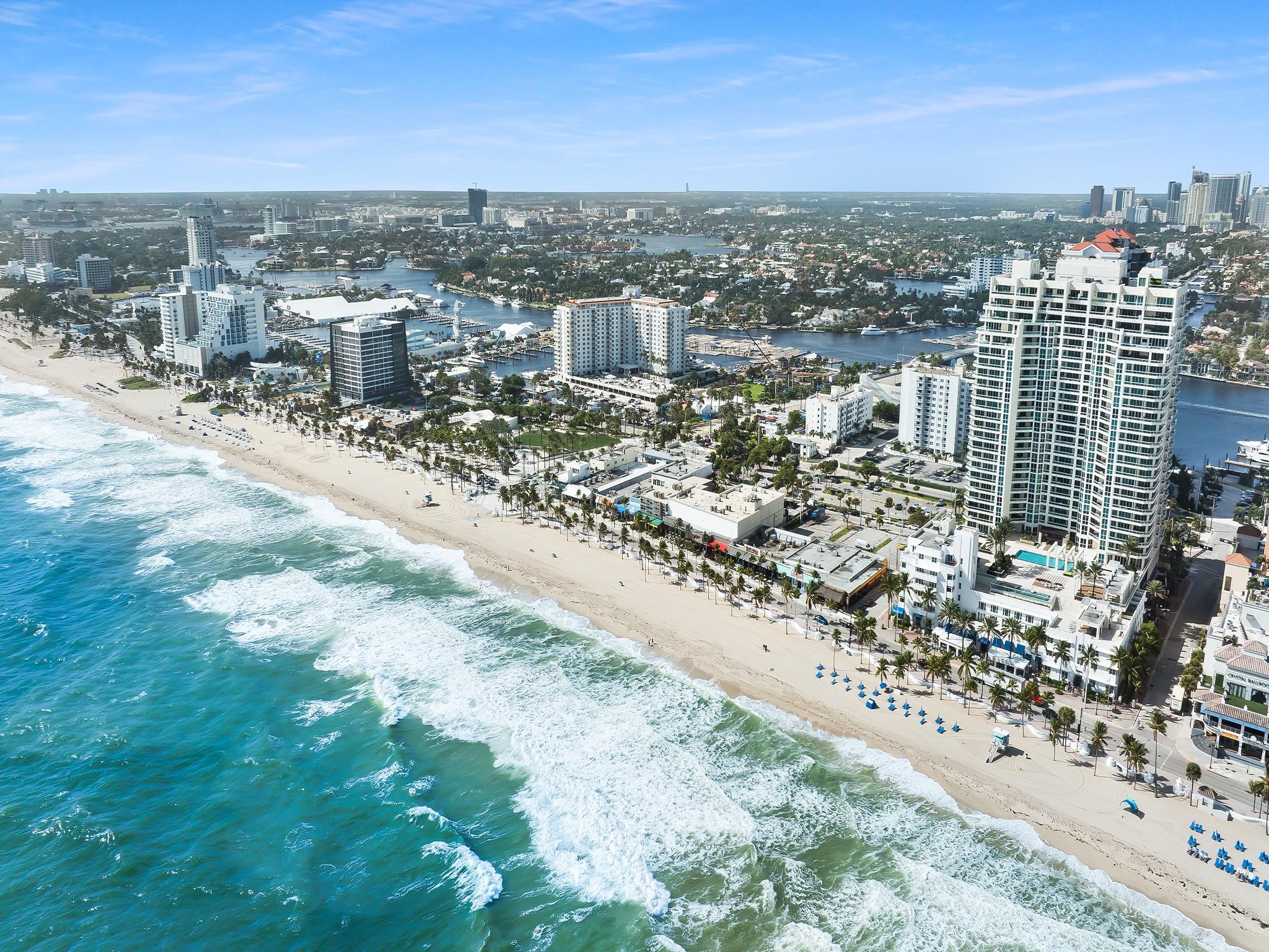 Las Olas Beach Club - Residential