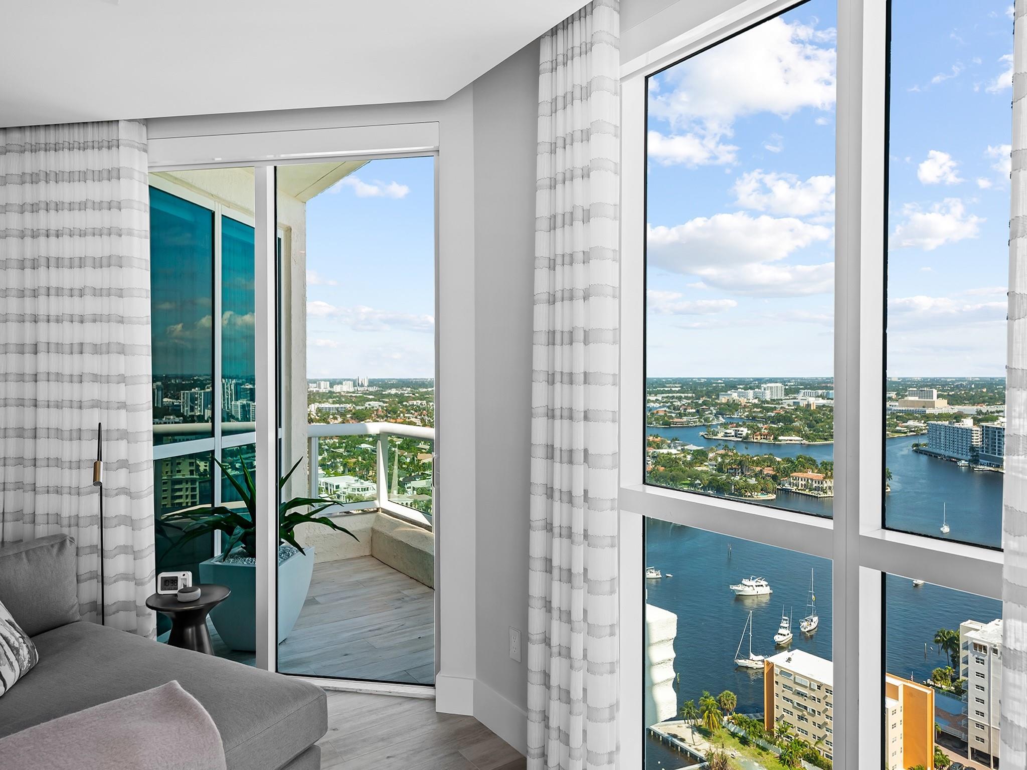 Las Olas Beach Club - Residential