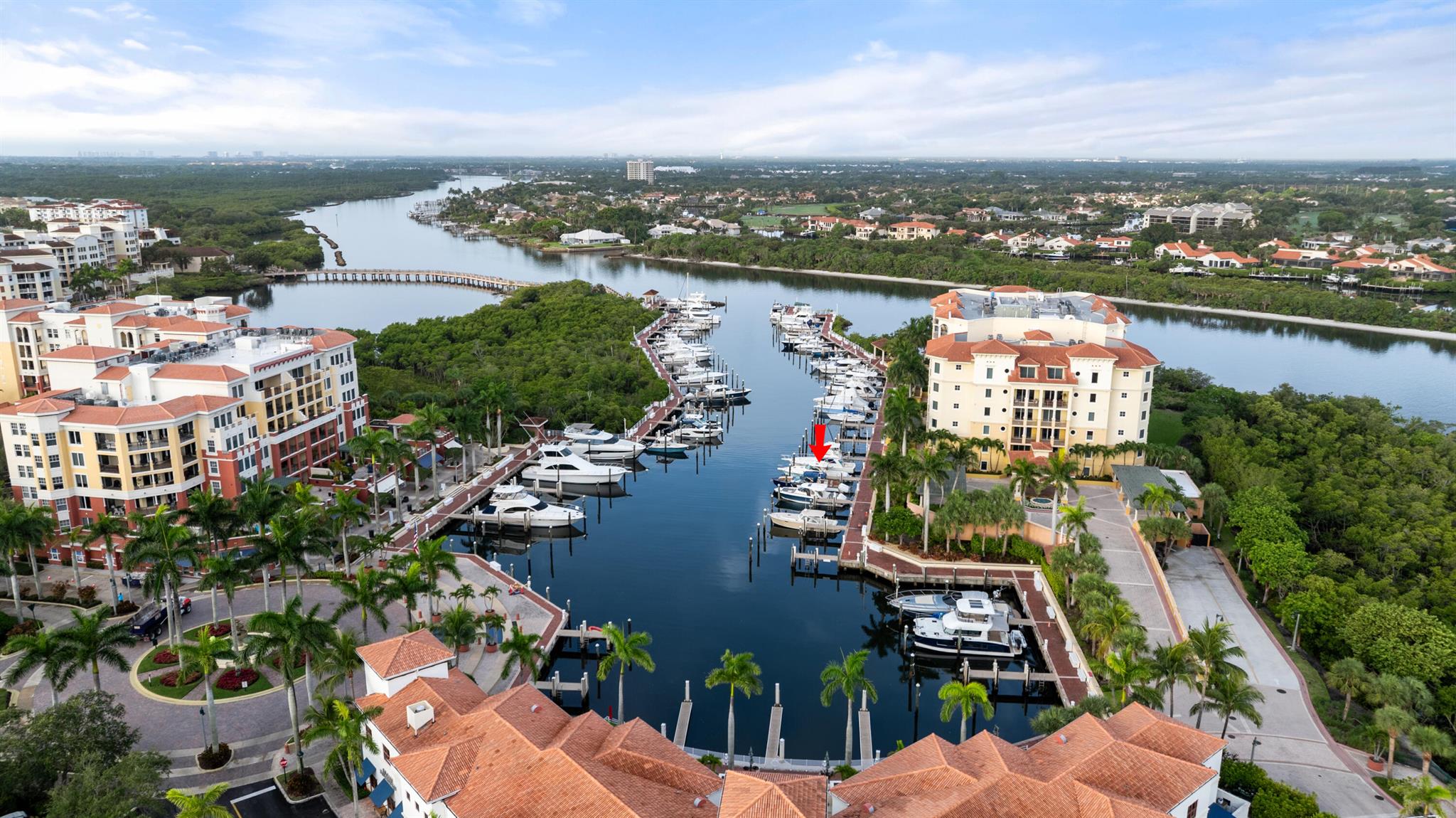 JUPITER YACHT CLUB MARINA - Land
