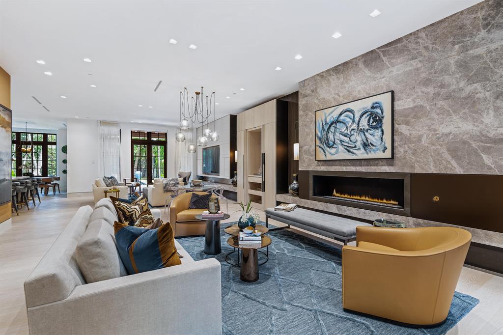 PALAZZO VILLAS OF PALM BE - Residential