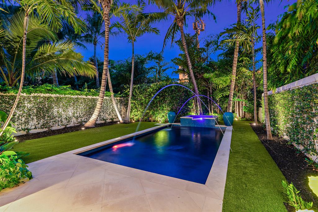 PALAZZO VILLAS OF PALM BE - Residential