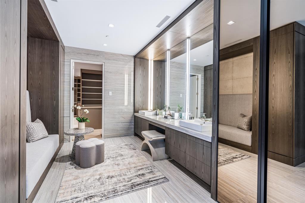 PALAZZO VILLAS OF PALM BE - Residential