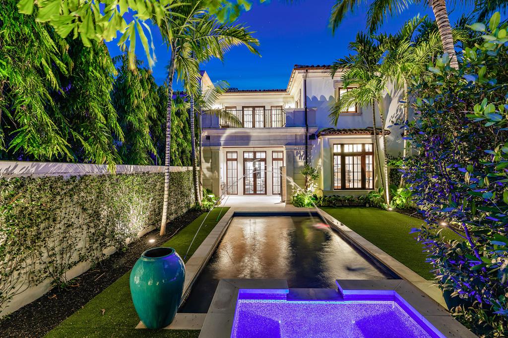 PALAZZO VILLAS OF PALM BE - Residential