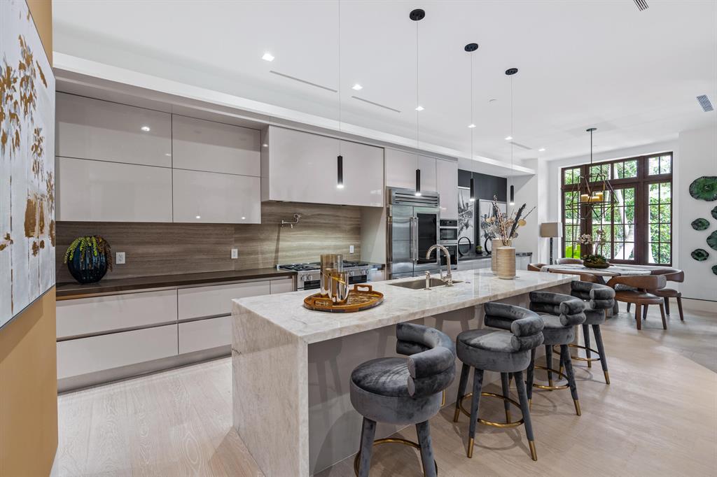 PALAZZO VILLAS OF PALM BE - Residential