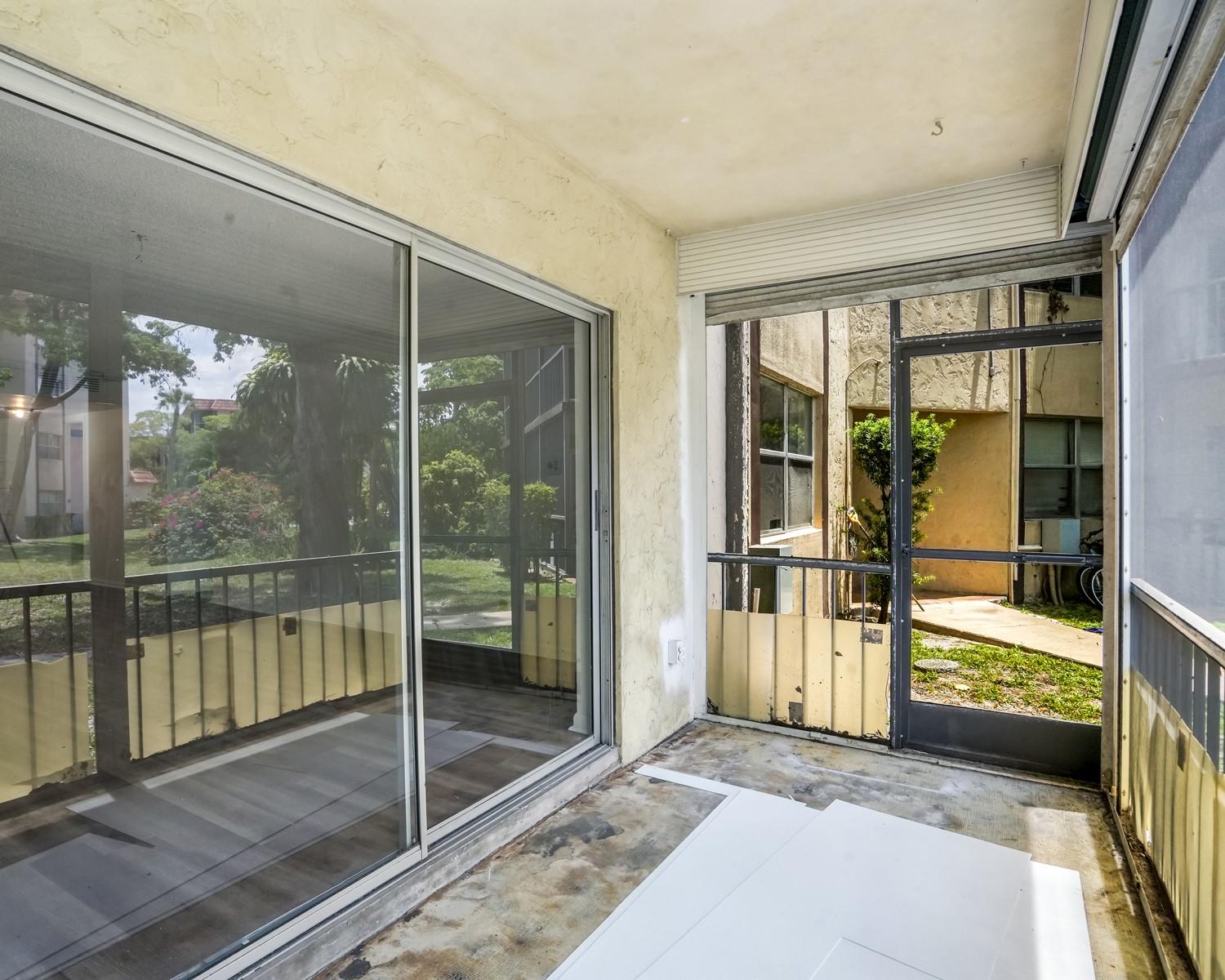 THE FALLS AT INVERRARY - Residential