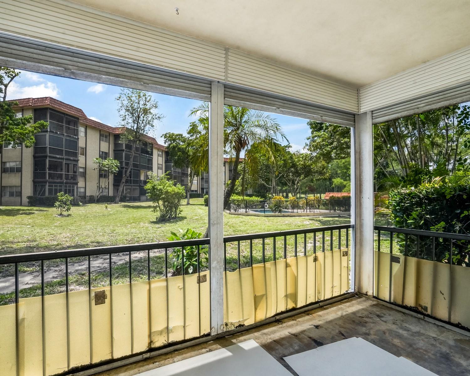 THE FALLS AT INVERRARY - Residential