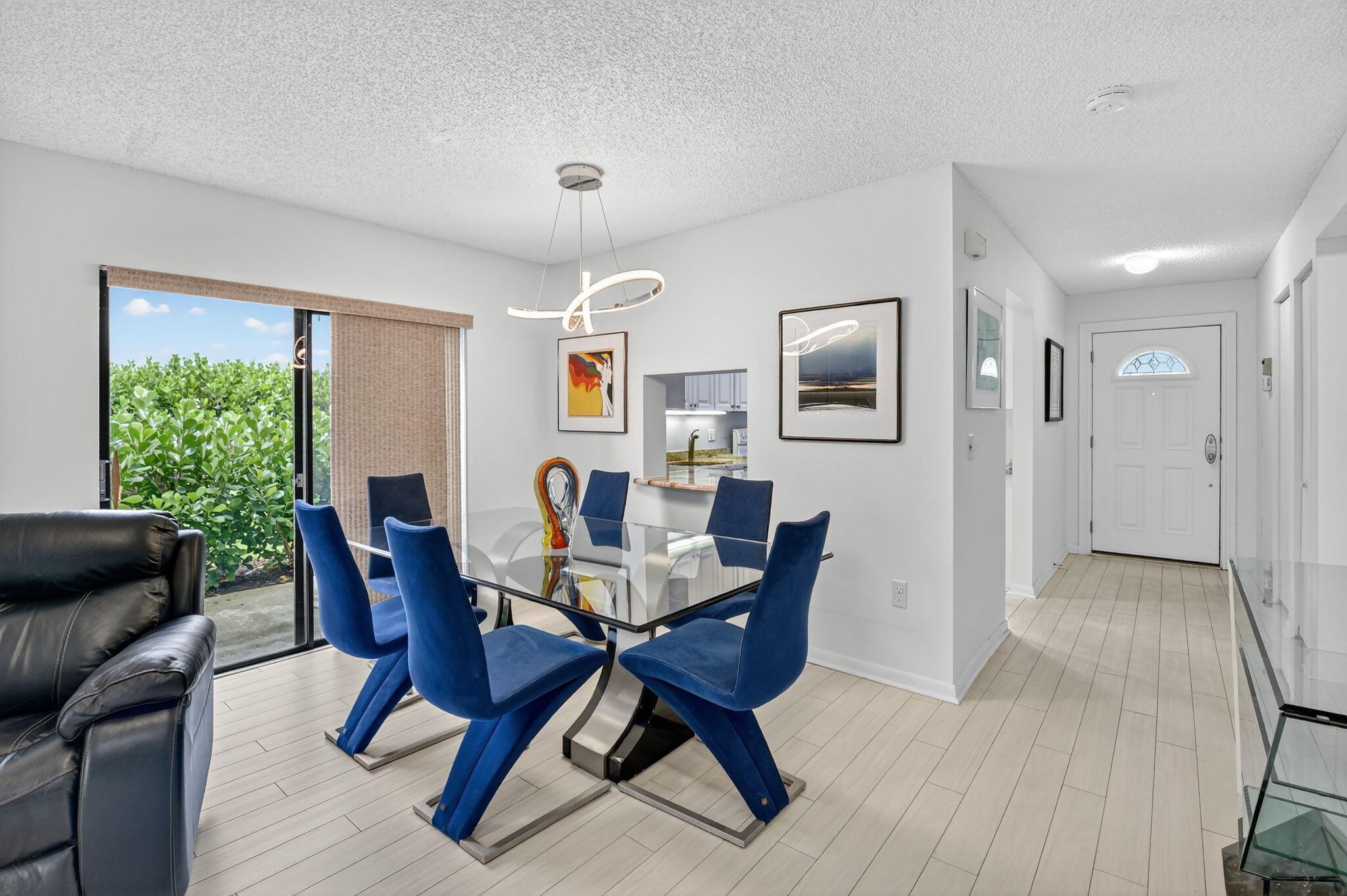 STRATFORD AT HUNTERS RUN - Residential