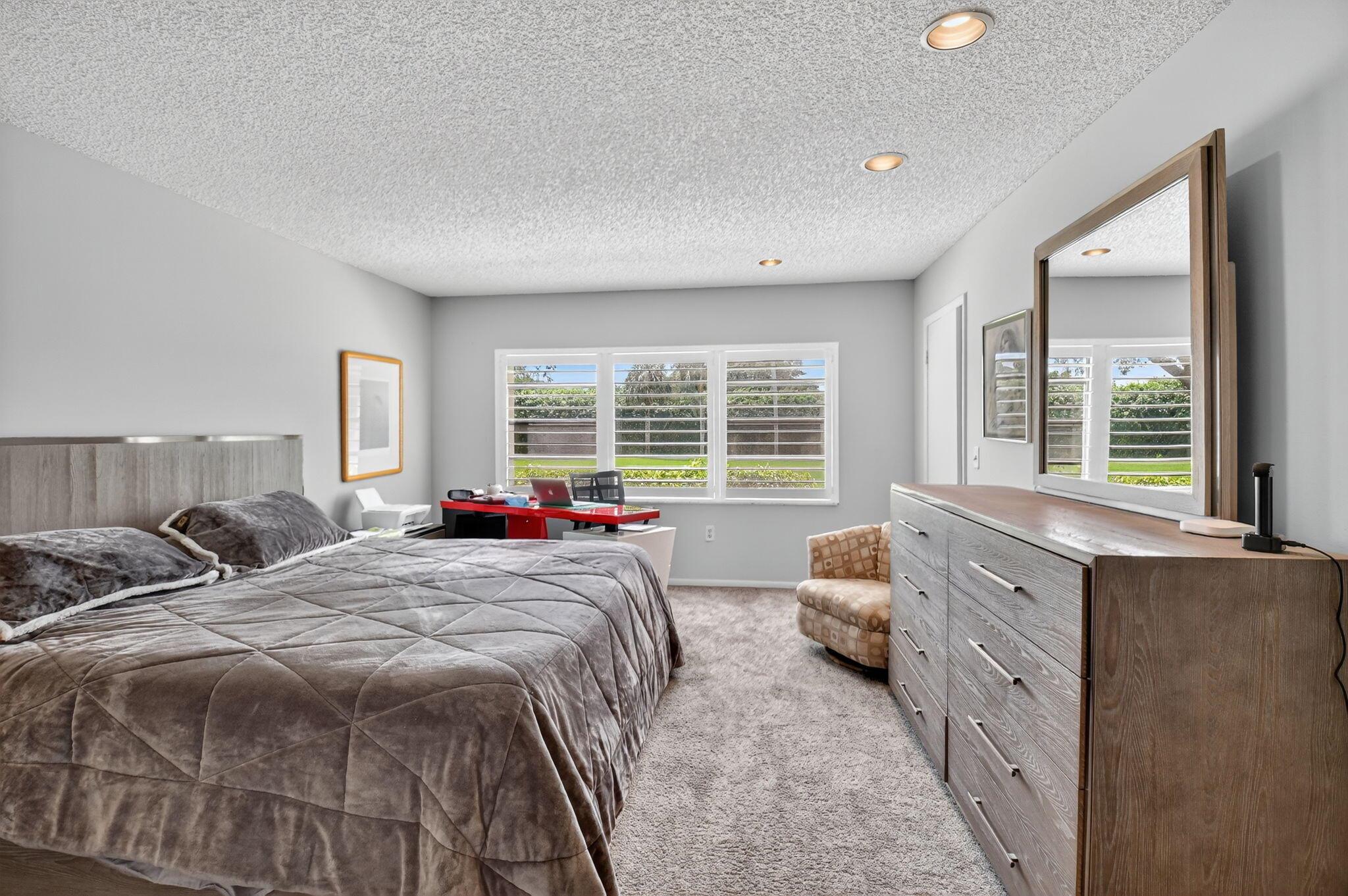 STRATFORD AT HUNTERS RUN - Residential