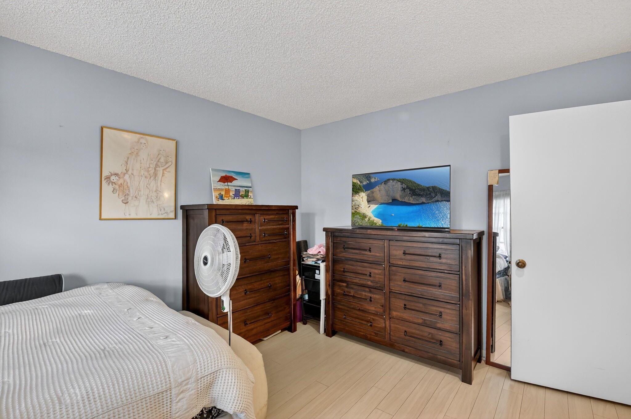 STRATFORD AT HUNTERS RUN - Residential