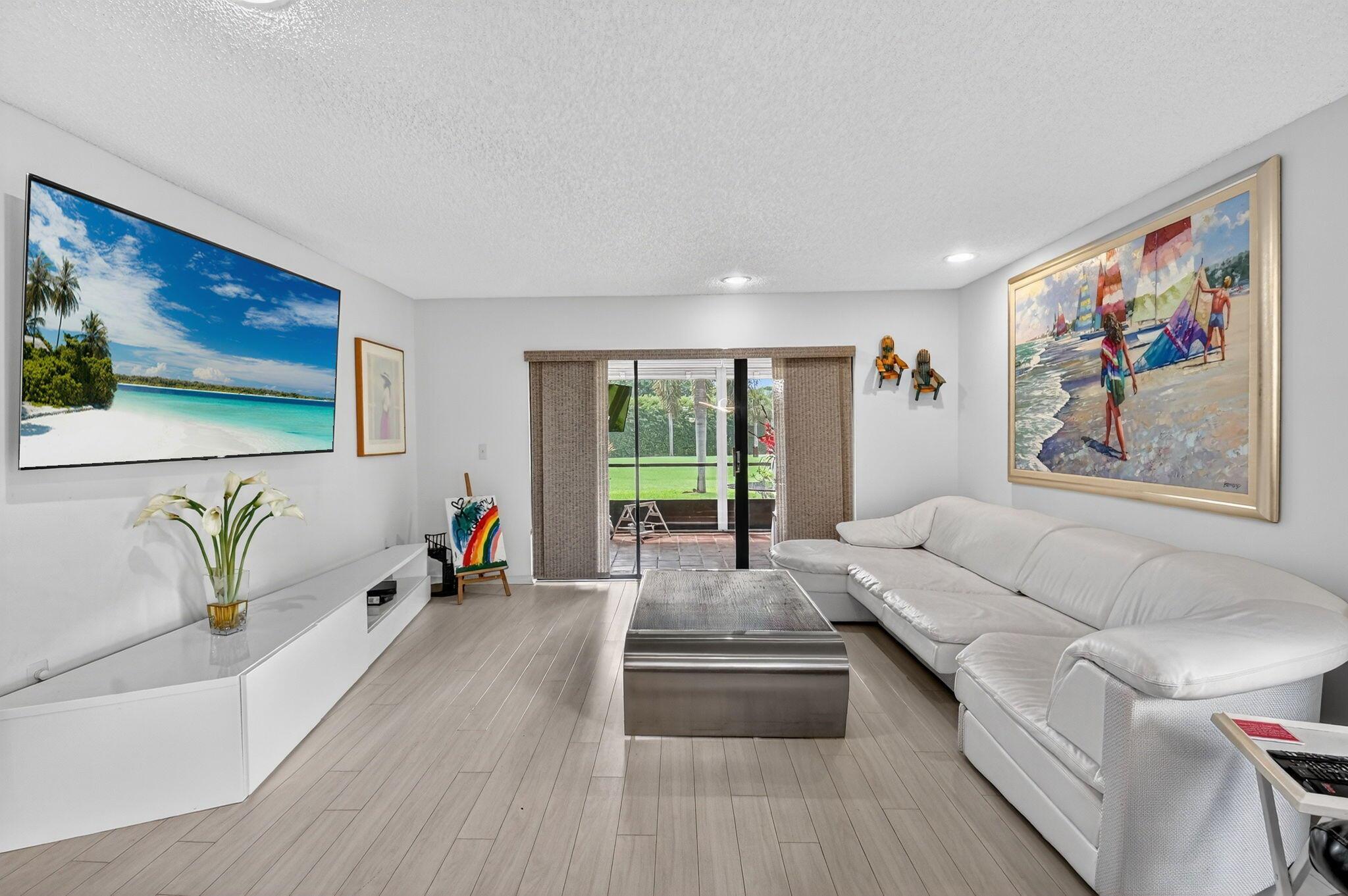 STRATFORD AT HUNTERS RUN - Residential