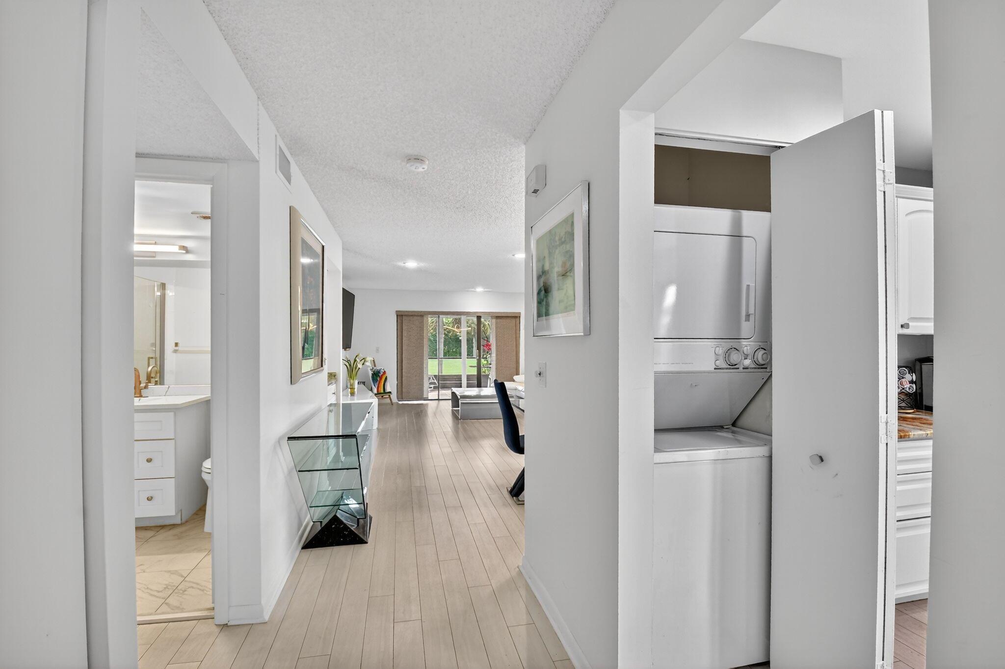 STRATFORD AT HUNTERS RUN - Residential