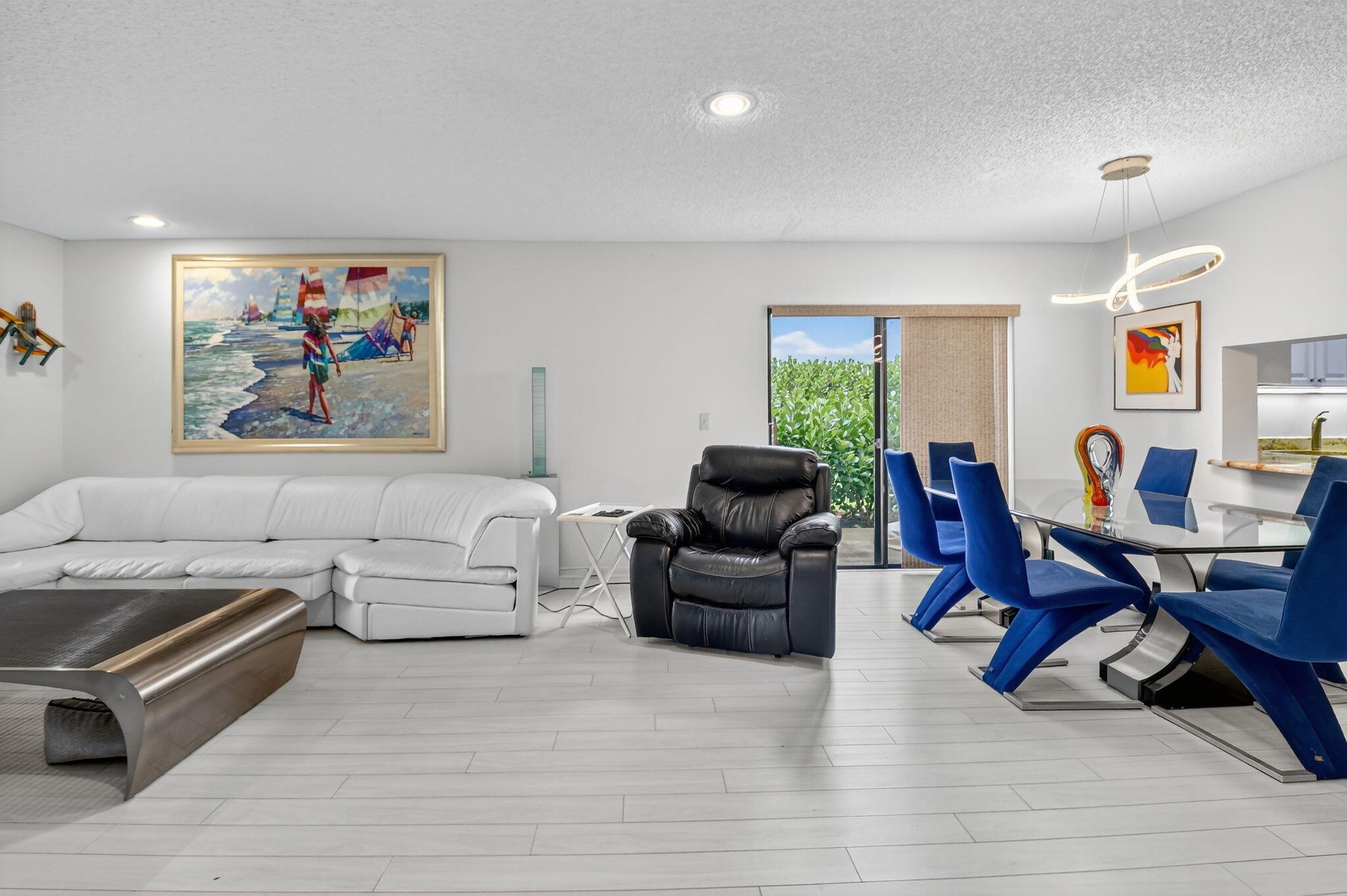 STRATFORD AT HUNTERS RUN - Residential