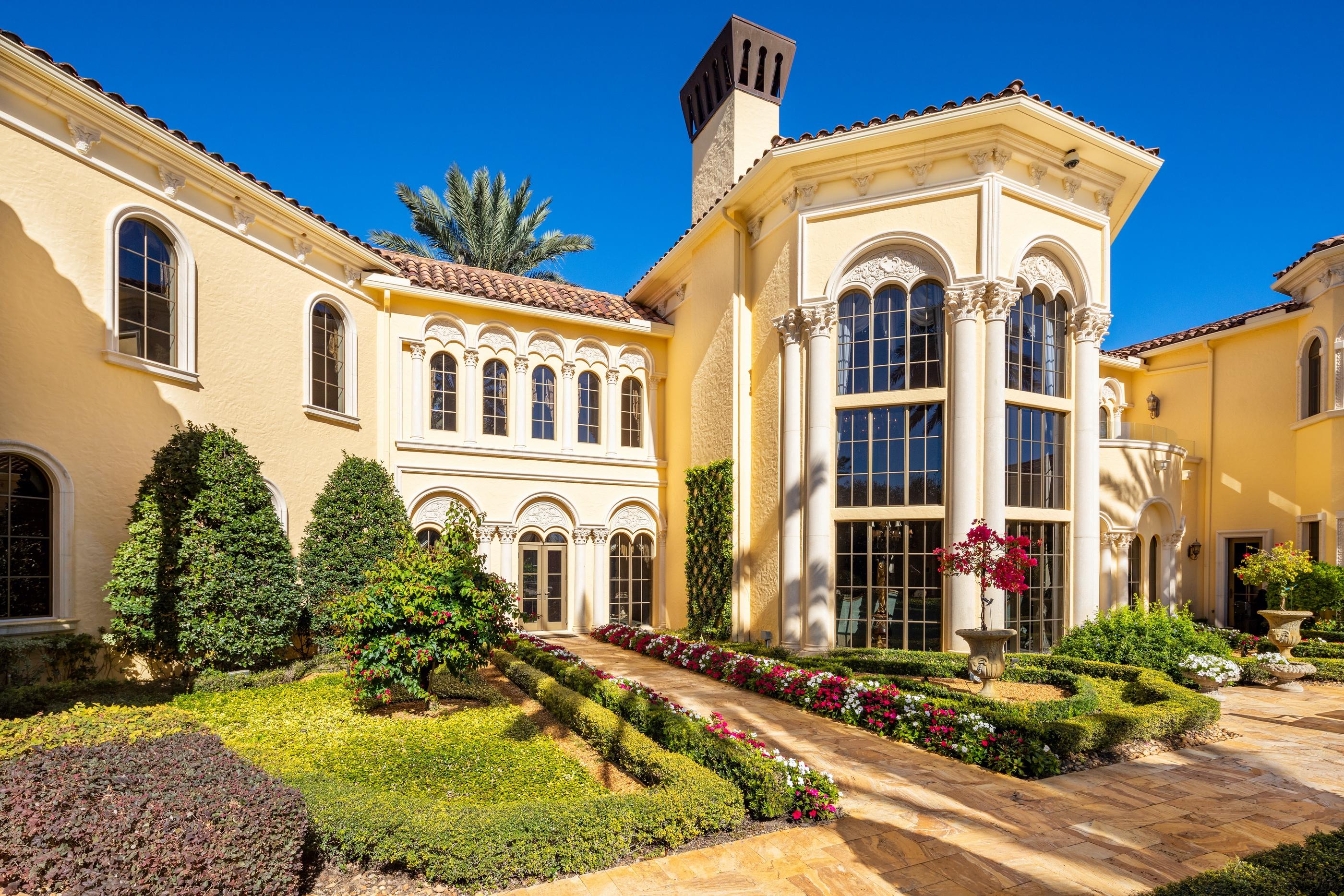 BEARS CLUB - Residential