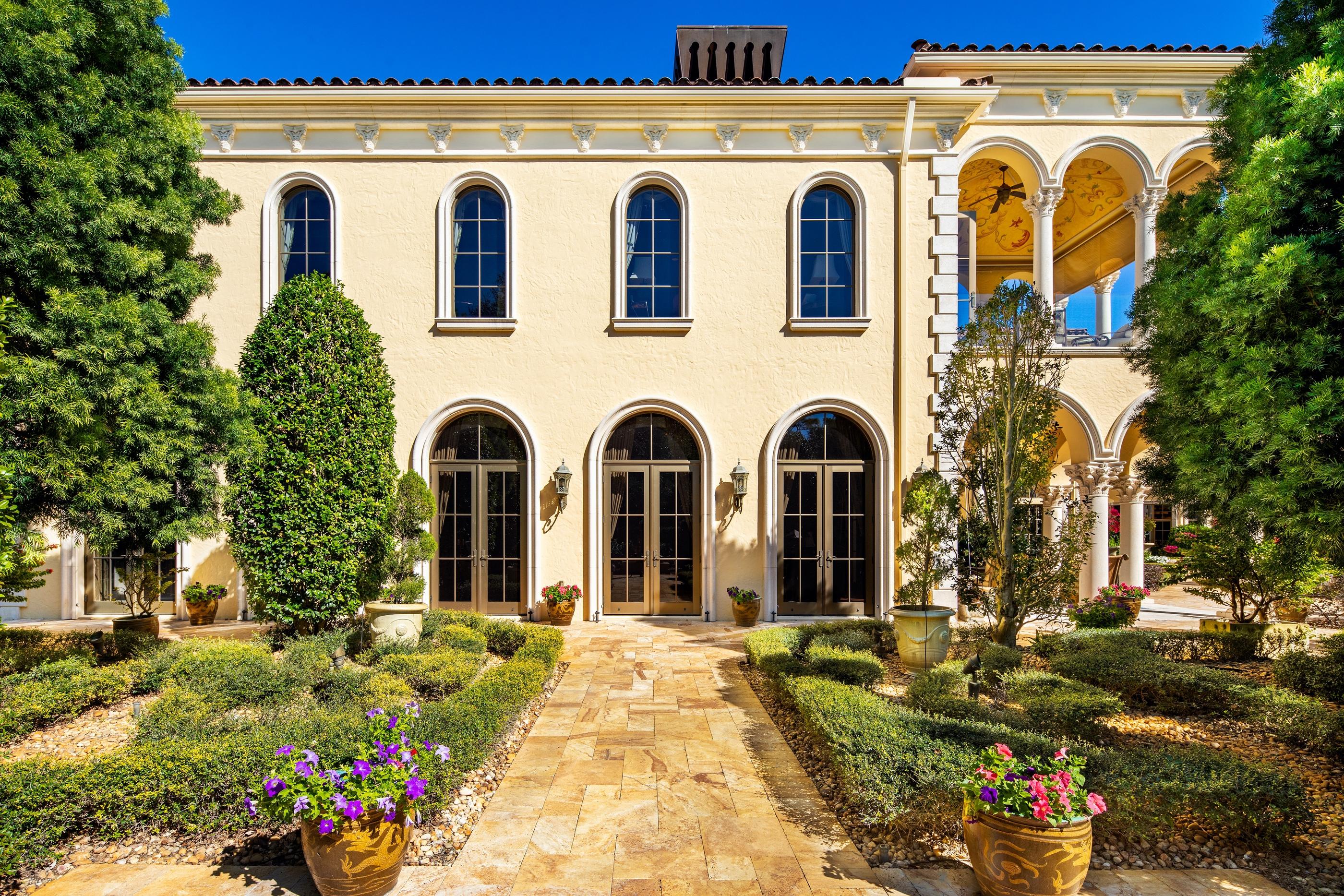 BEARS CLUB - Residential