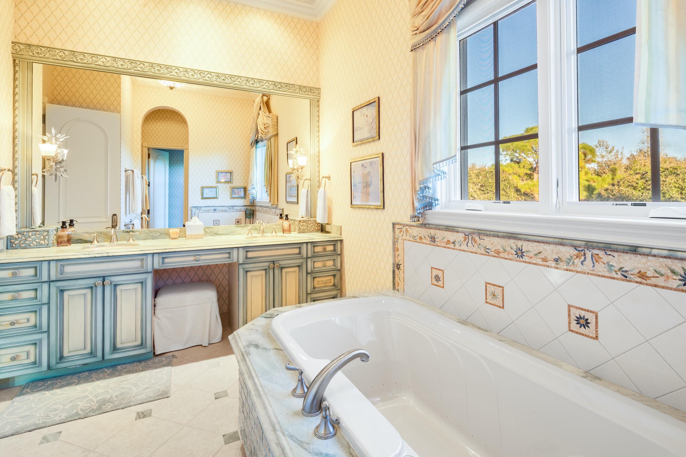 BEARS CLUB - Residential