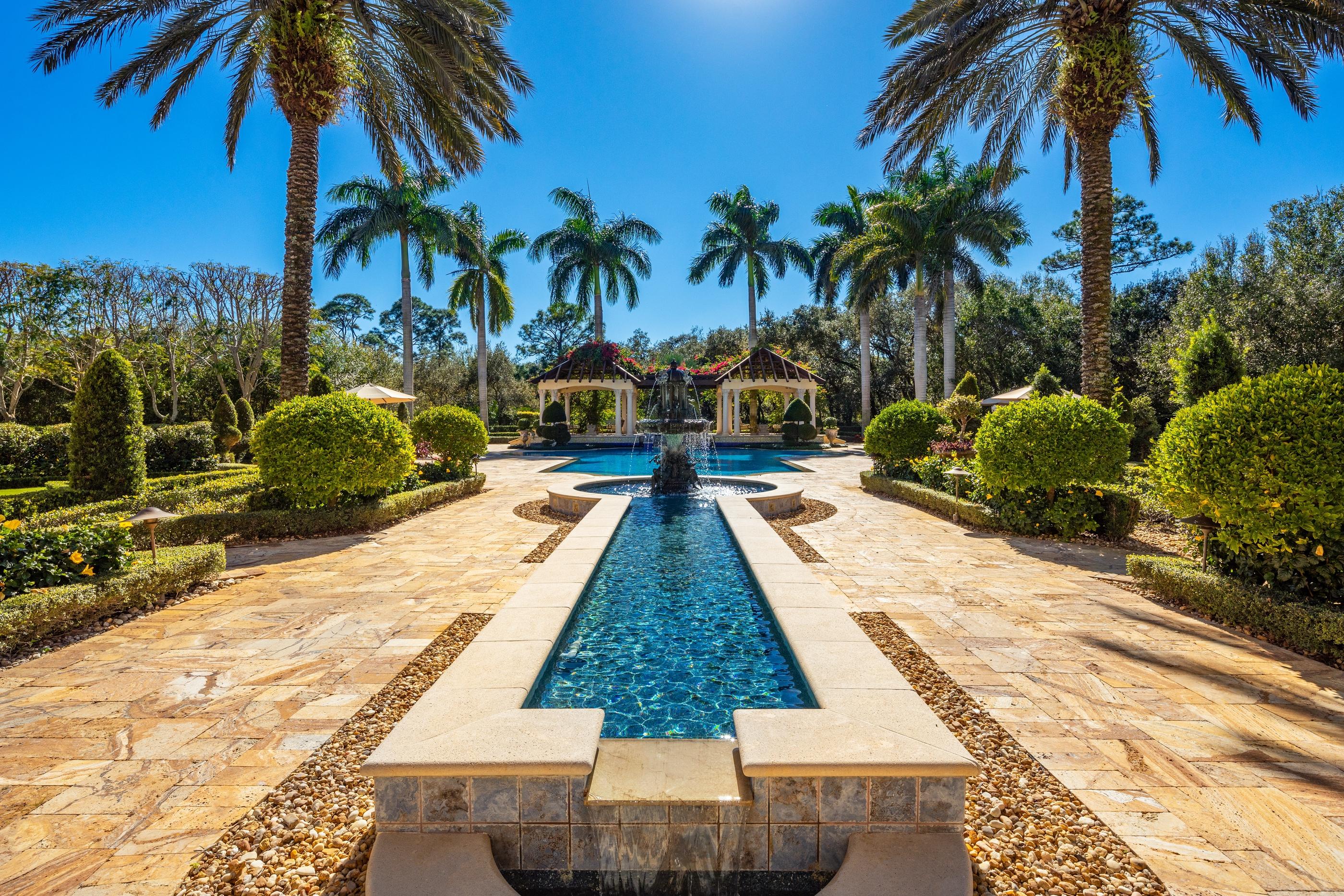 BEARS CLUB - Residential