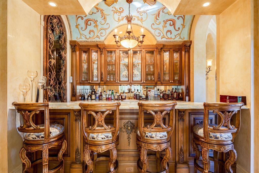 BEARS CLUB - Residential