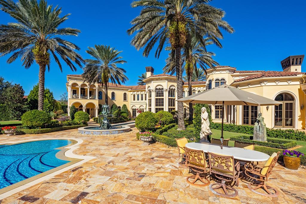 BEARS CLUB - Residential