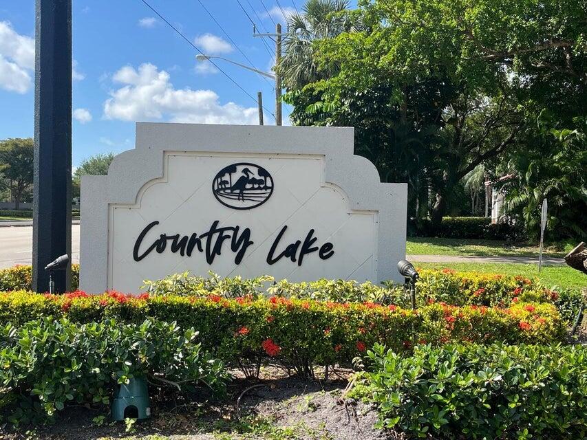 COUNTRY LAKE - Residential Lease