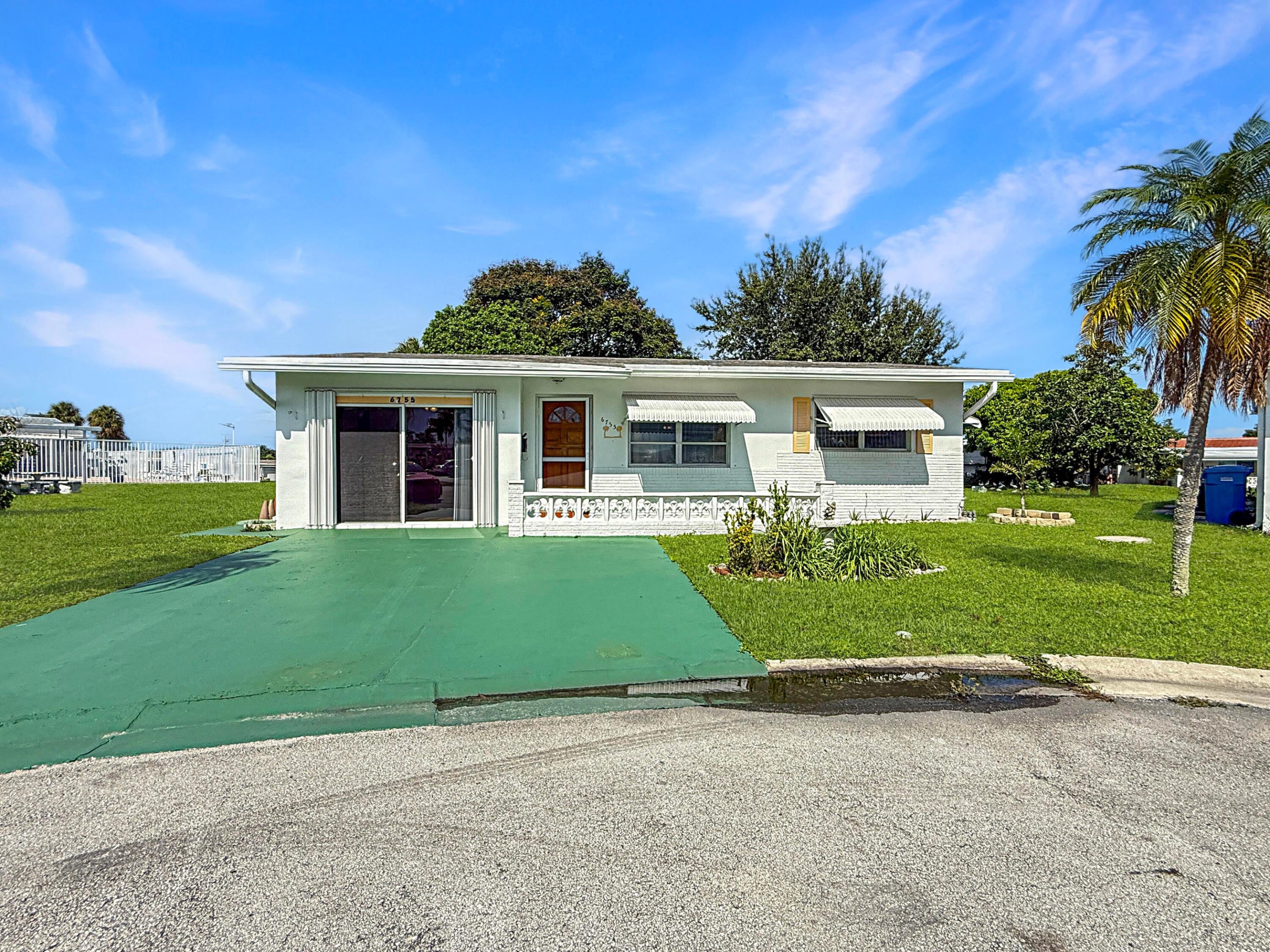 6755 NW 16TH Street, Margate, FL, 33063/$275,000 1 6755 NW 16TH Street
