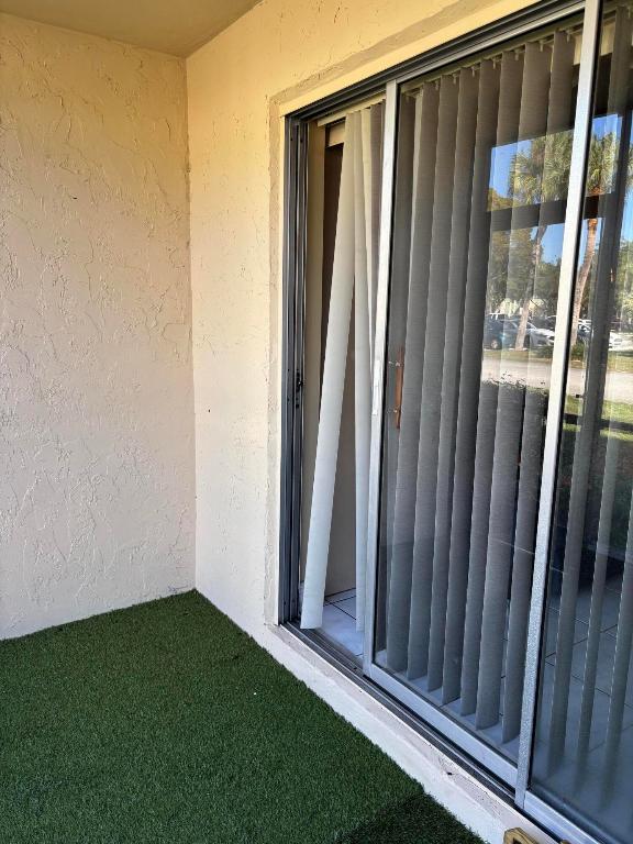 RAMBLEWOOD EAST CONDO - Residential