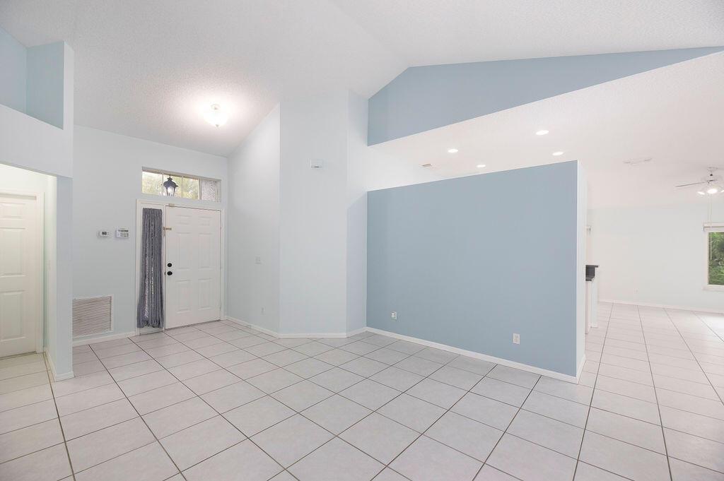 PORT ST LUCIE-SECTION 41 - Residential Lease