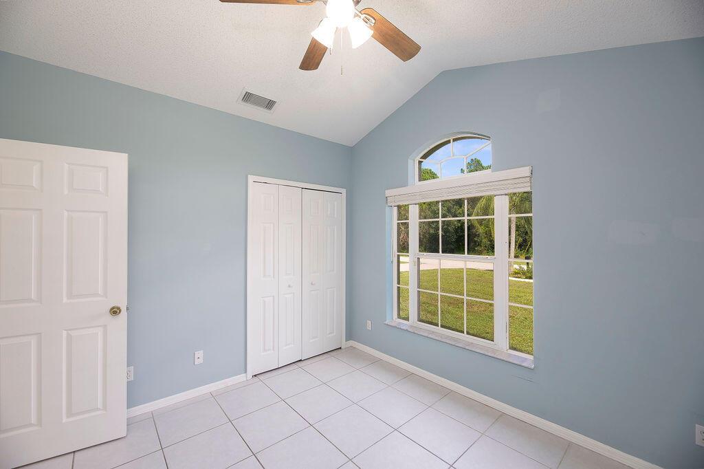 PORT ST LUCIE-SECTION 41 - Residential Lease