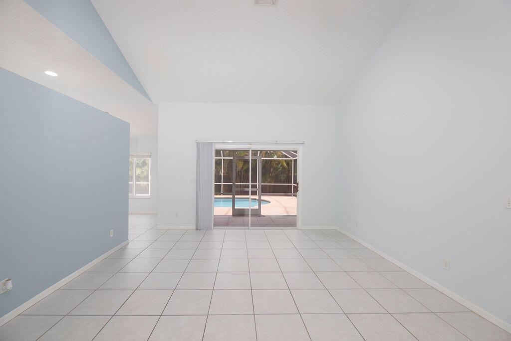 PORT ST LUCIE-SECTION 41 - Residential Lease