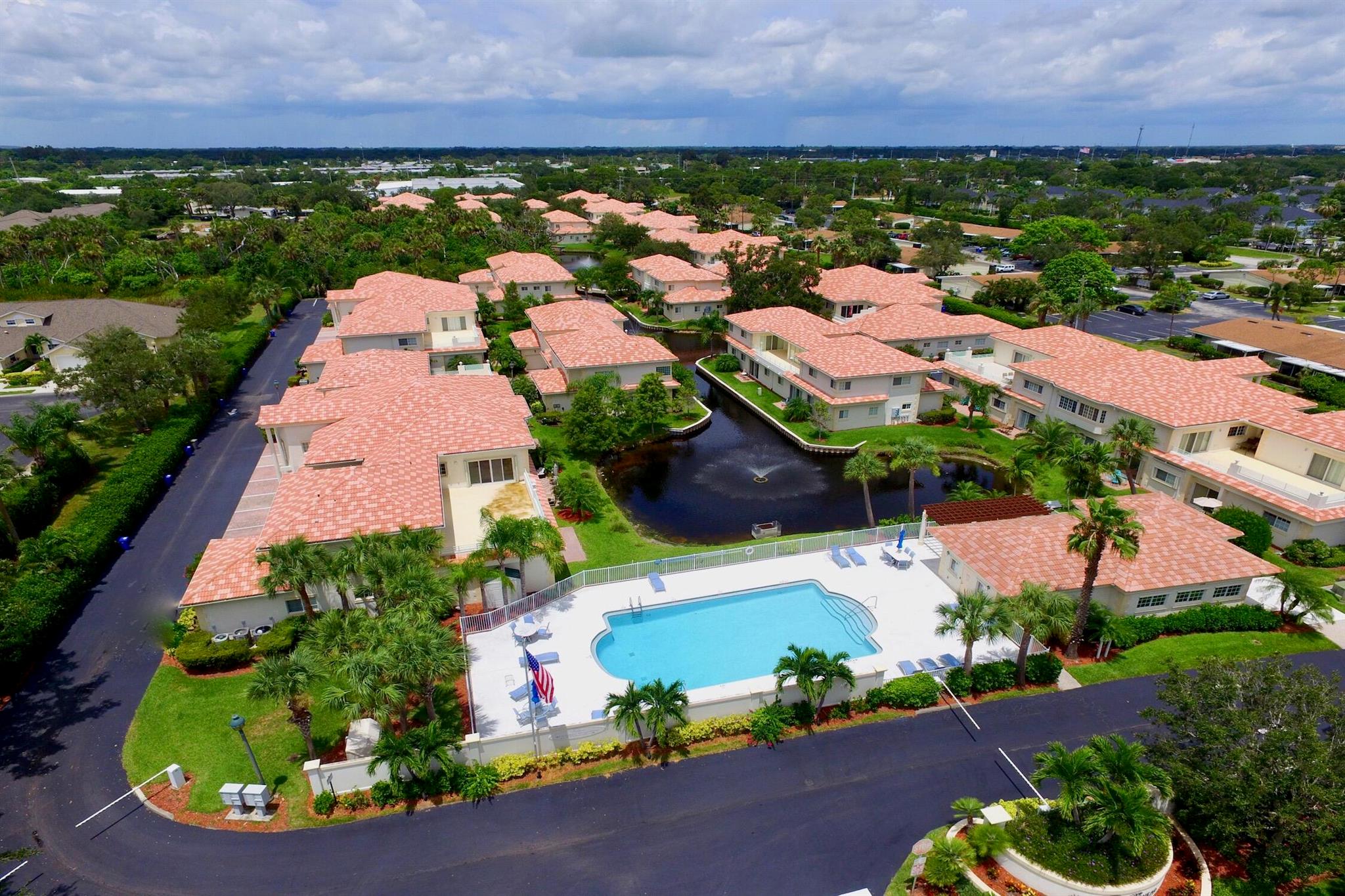 572 7th Square, Vero Beach, FL, 32962/$224,500 2 572 7th Square