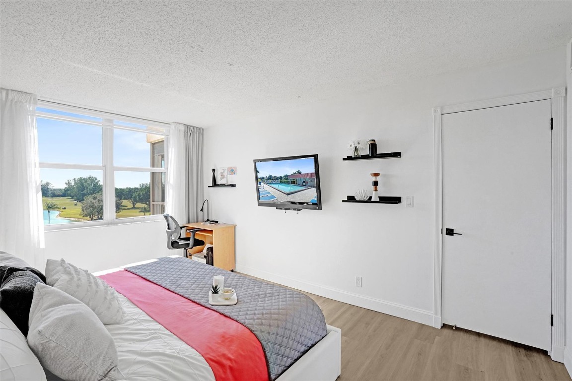 Hollybrook Golf & Tennis - Residential