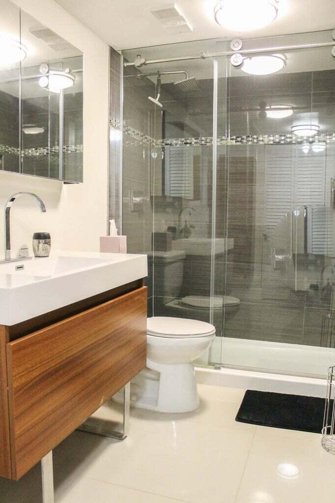 LAKESHORE CLUB CONDO - Residential Lease